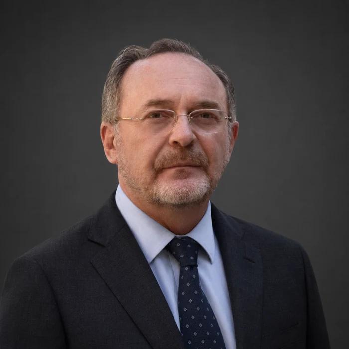 Francisco Doratioto